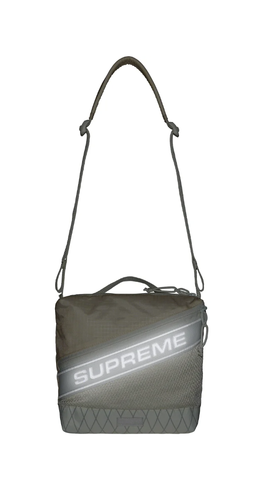 Supreme shoulder/Crossbody bag in 2023